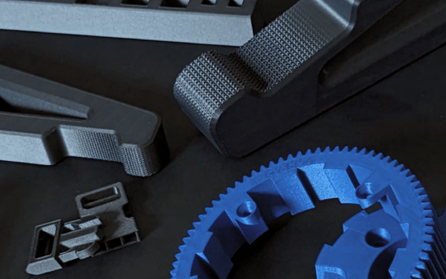 UltiMaker – Przewodnik po zastosowaniach druku 3D z włókna węglowego